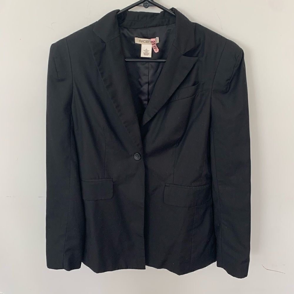 Arden B Padded Shoulder Suit Jacket